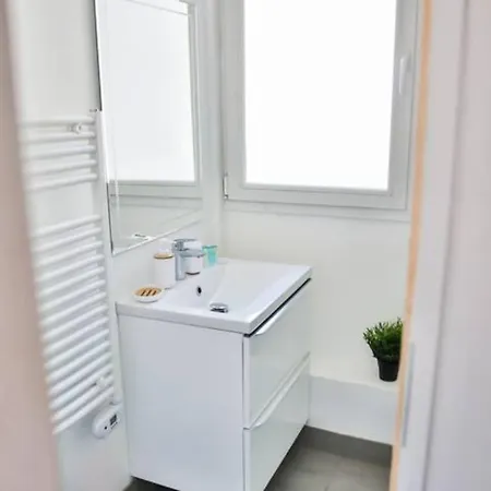 Appartement Ideal Pour Les Deplacements Professionnels Apartman *