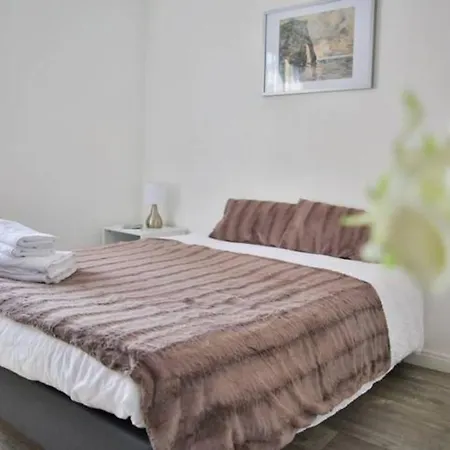 Appartement Ideal Pour Les Deplacements Professionnels Apartman *